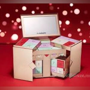 NIB✨Sealed MAC 24 Mystery Must Haves Advent Calendar Holiday 2025